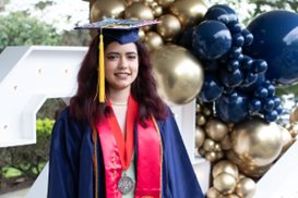 Carolina Mendoza Grad Pic