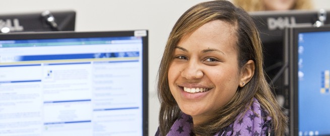 photo of student on the computer